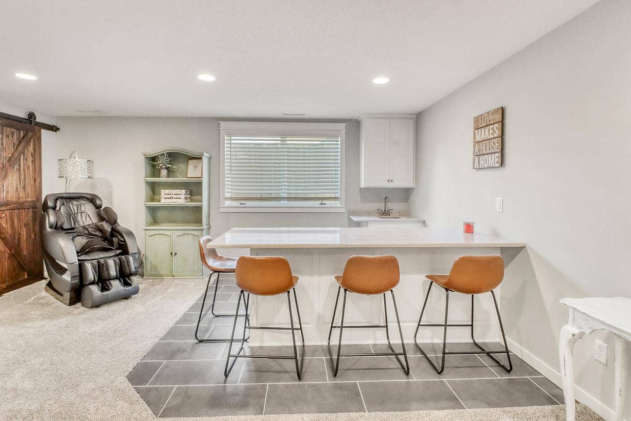 5888 26th Street S, Fargo, ND 58104 Basement Wet Bar