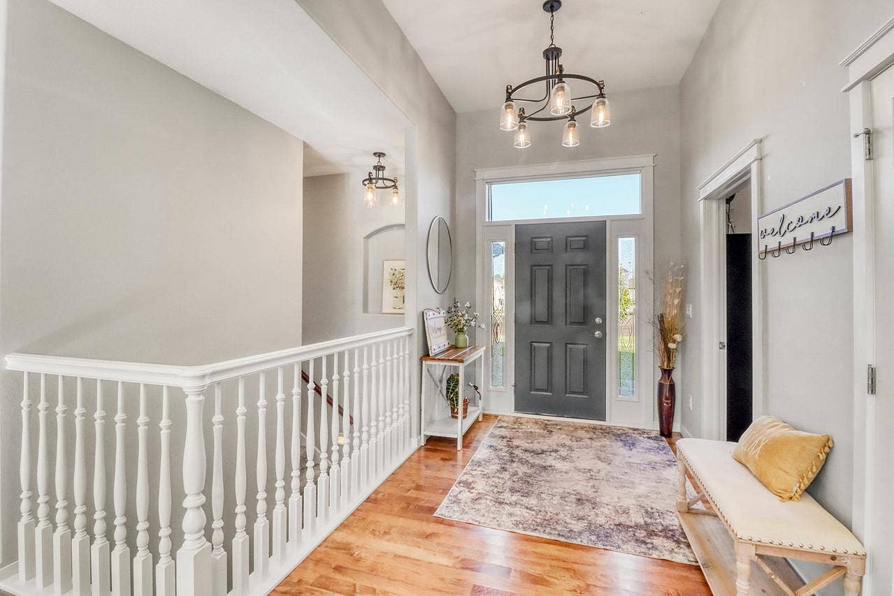 5888 26th Street S, Fargo, ND 58104 Entryway with updated lighting