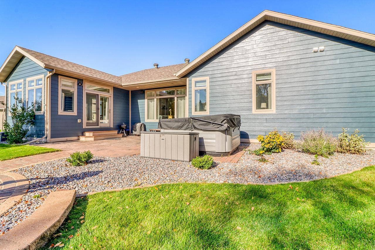 5888 26th Street S, Fargo, ND 58104 Backyard Landscaping