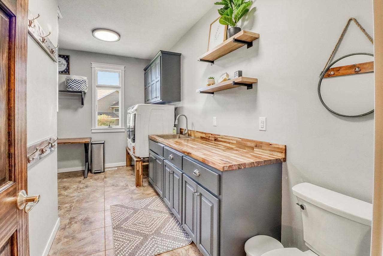 5888 26th Street S, Fargo, ND 58104 Laundry w/ 1/2 bath