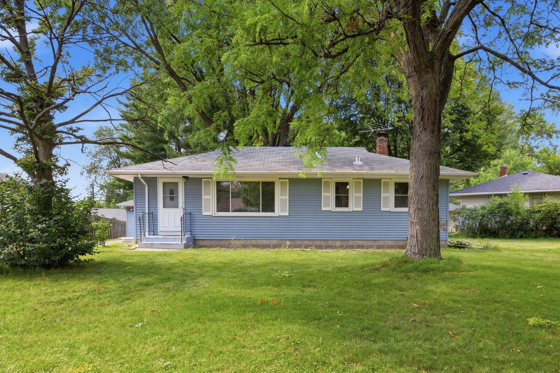 821 Sterling Street N, Maplewood, MN 55119 1-web-or-mls-100.jpg