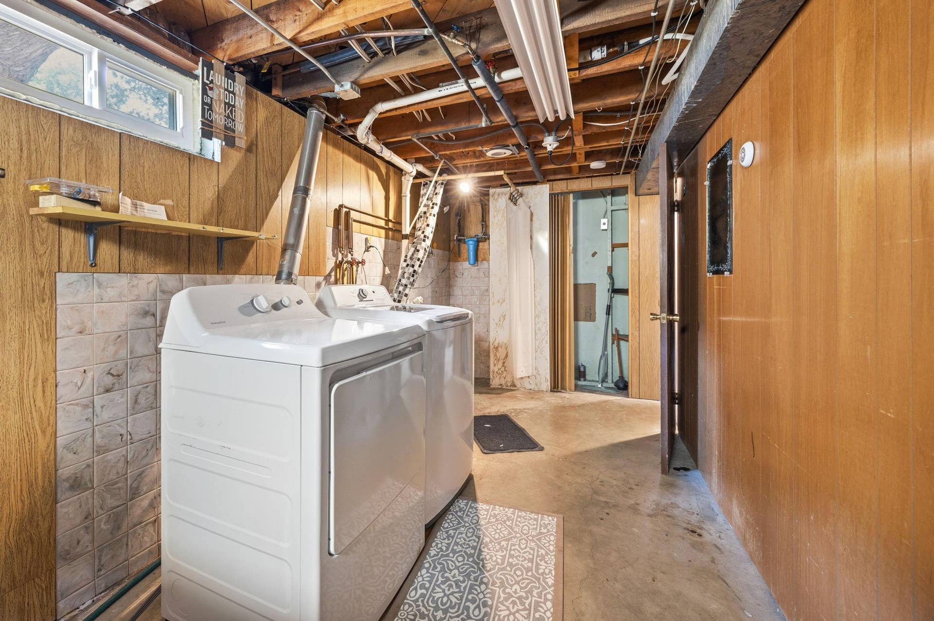 821 Sterling Street N, Maplewood, MN 55119 22-web-or-mls-121.jpg