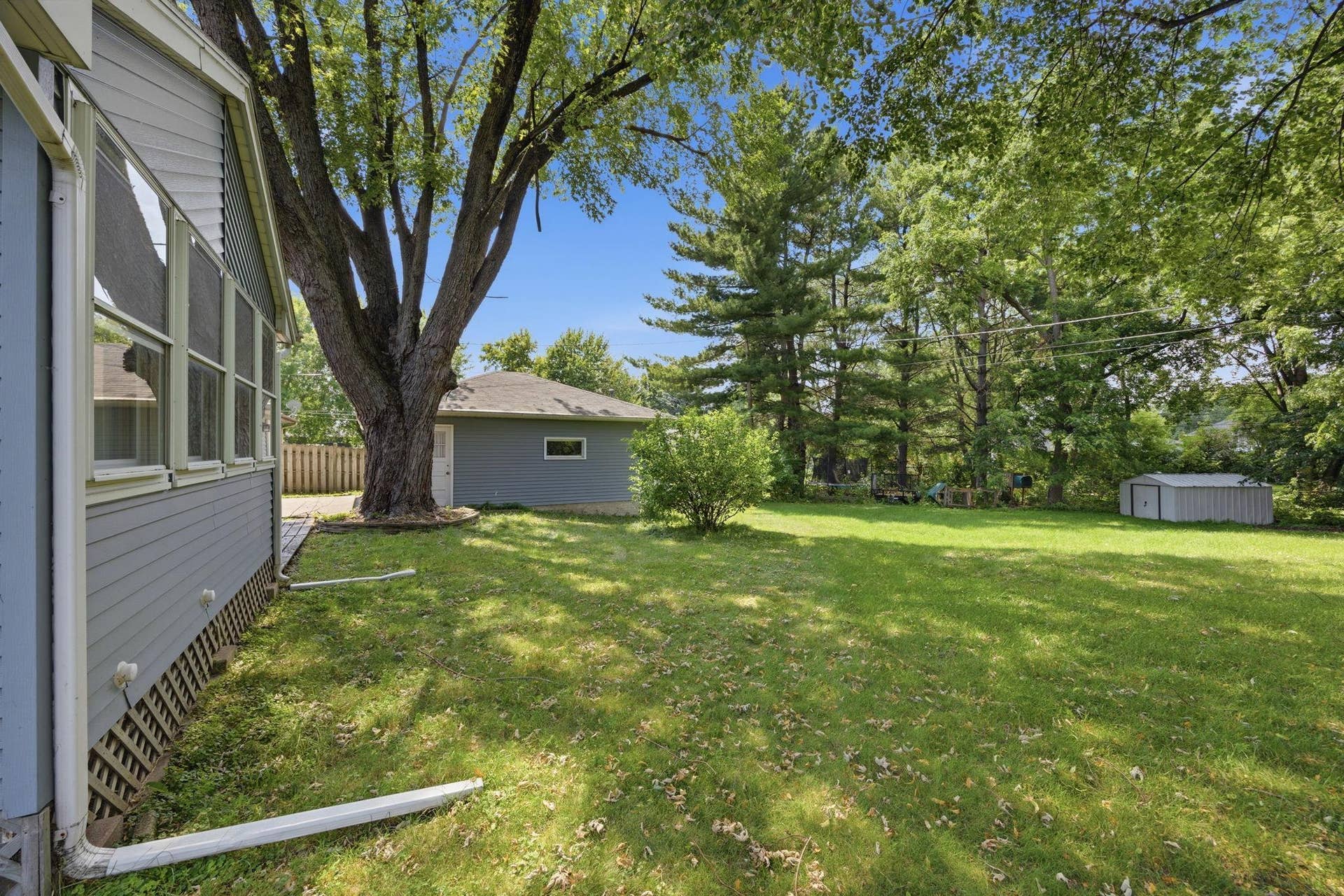 821 Sterling Street N, Maplewood, MN 55119 6-web-or-mls-105.jpg