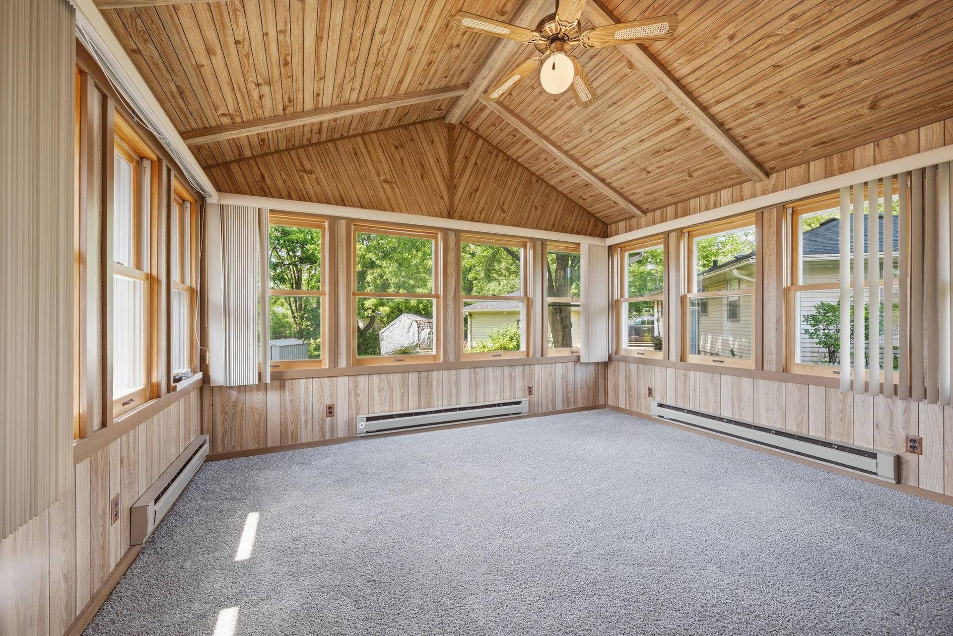 821 Sterling Street N, Maplewood, MN 55119 7-web-or-mls-113.jpg