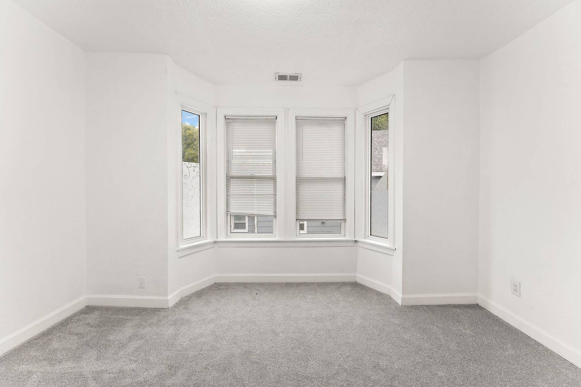 601 Sims Avenue, 98, Saint Paul, MN 55130 Bedroom