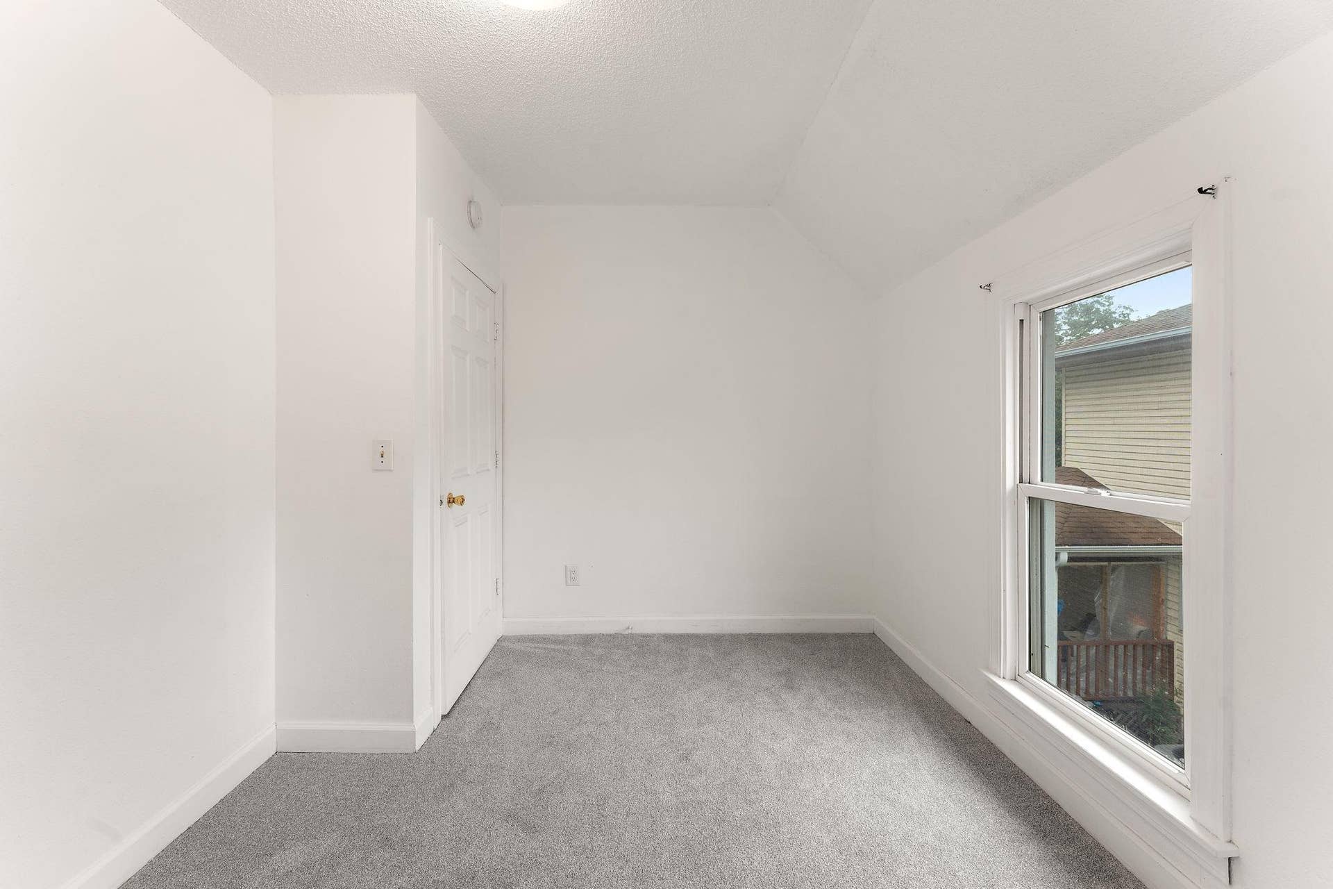 601 Sims Avenue, 98, Saint Paul, MN 55130 Bedroom