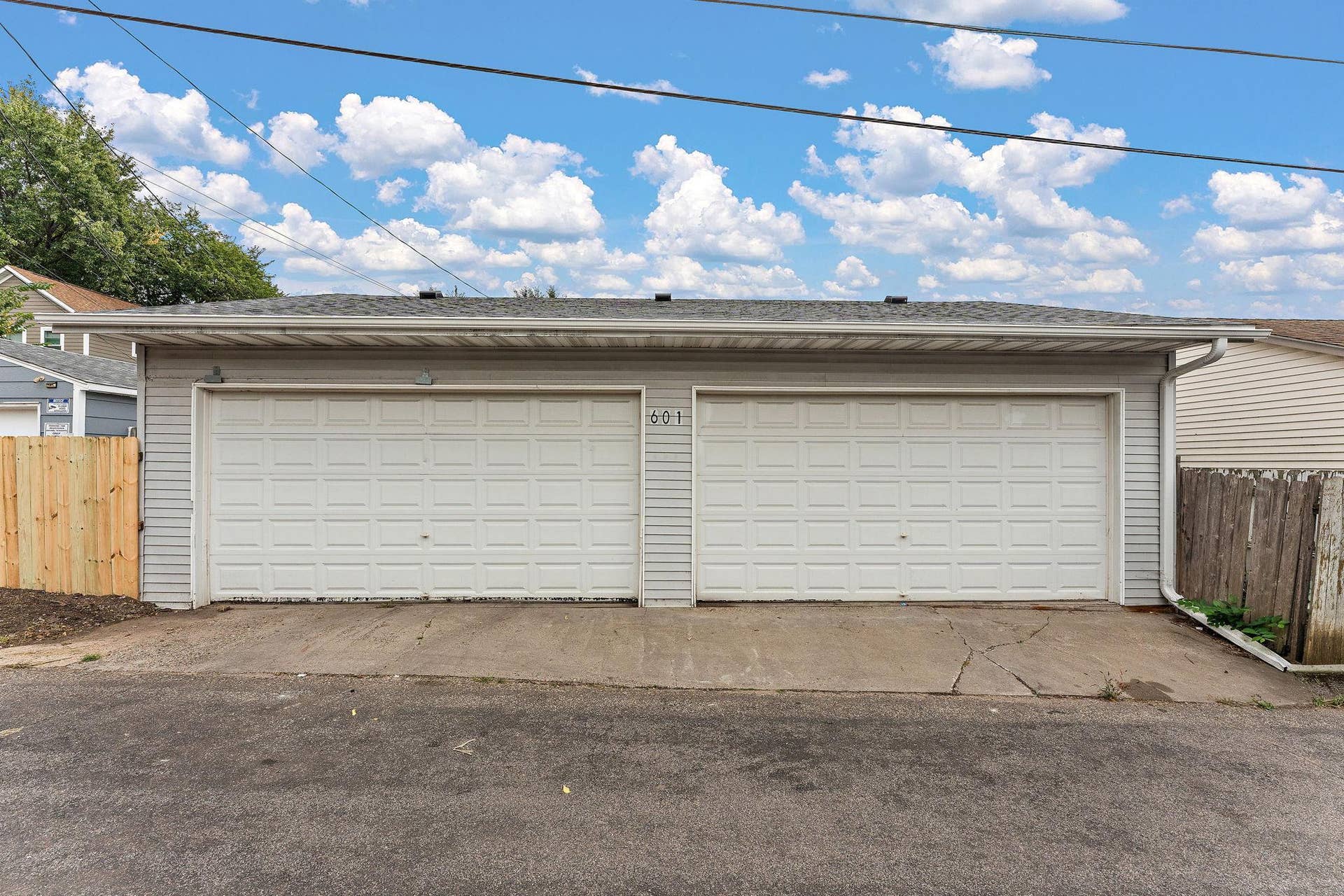 601 Sims Avenue, 98, Saint Paul, MN 55130 4-Car Garage