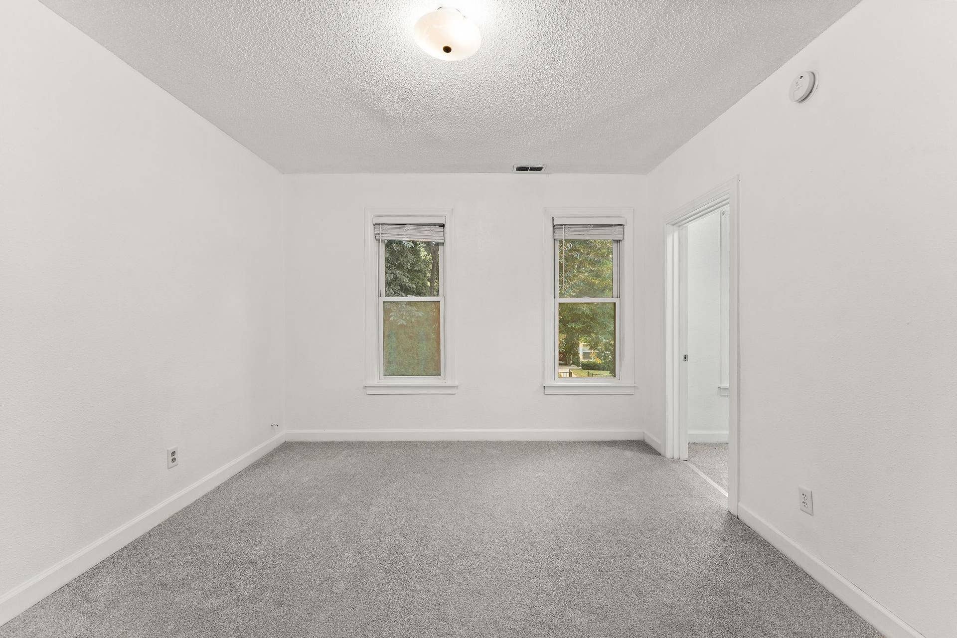 601 Sims Avenue, 98, Saint Paul, MN 55130 Bedroom