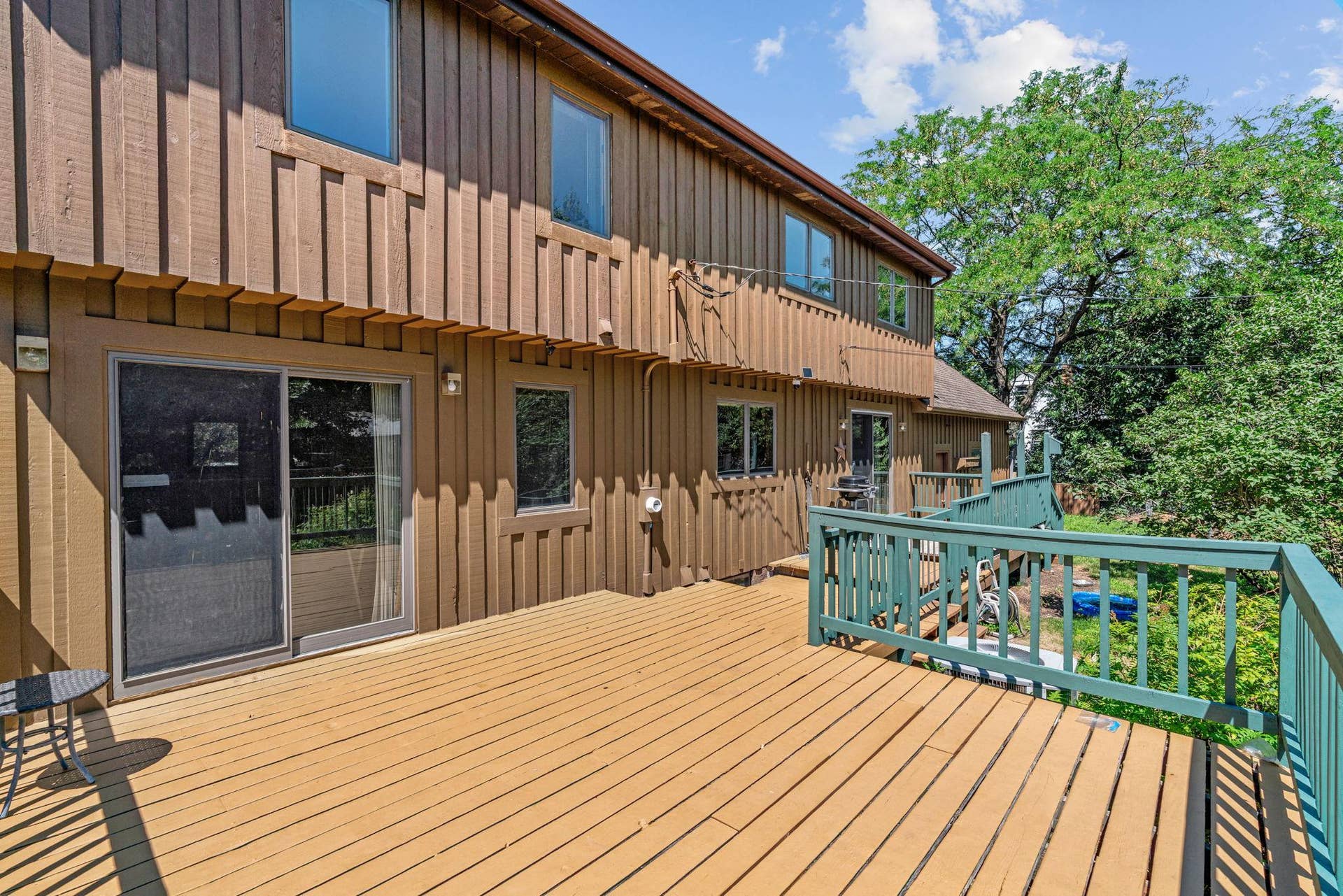 Plenty of space to entertain!