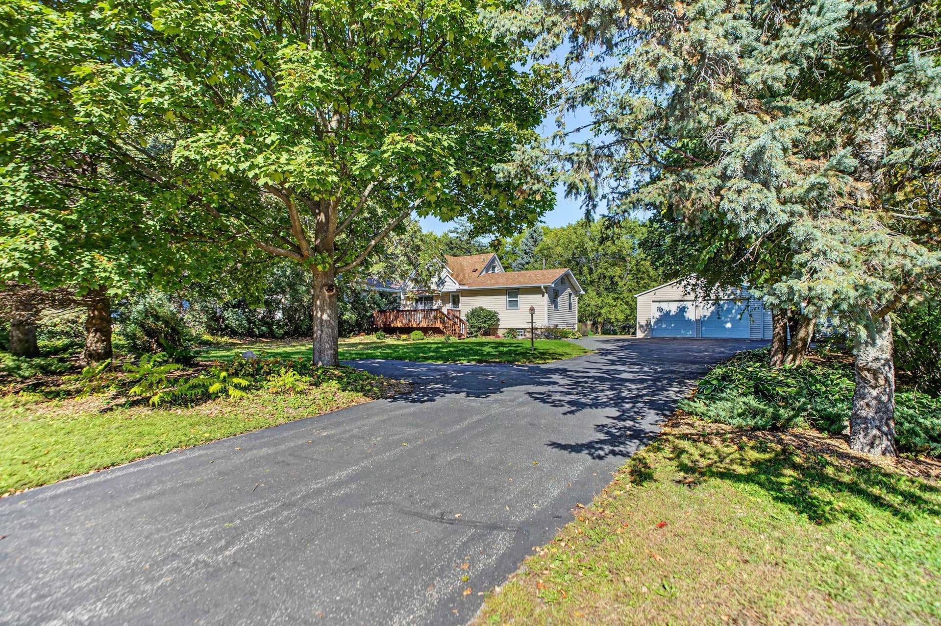 7918 Stillwater Boulevard N, Oakdale, MN 55128 7918 Stillwater Boulevard N, Oakdale, MN 55128