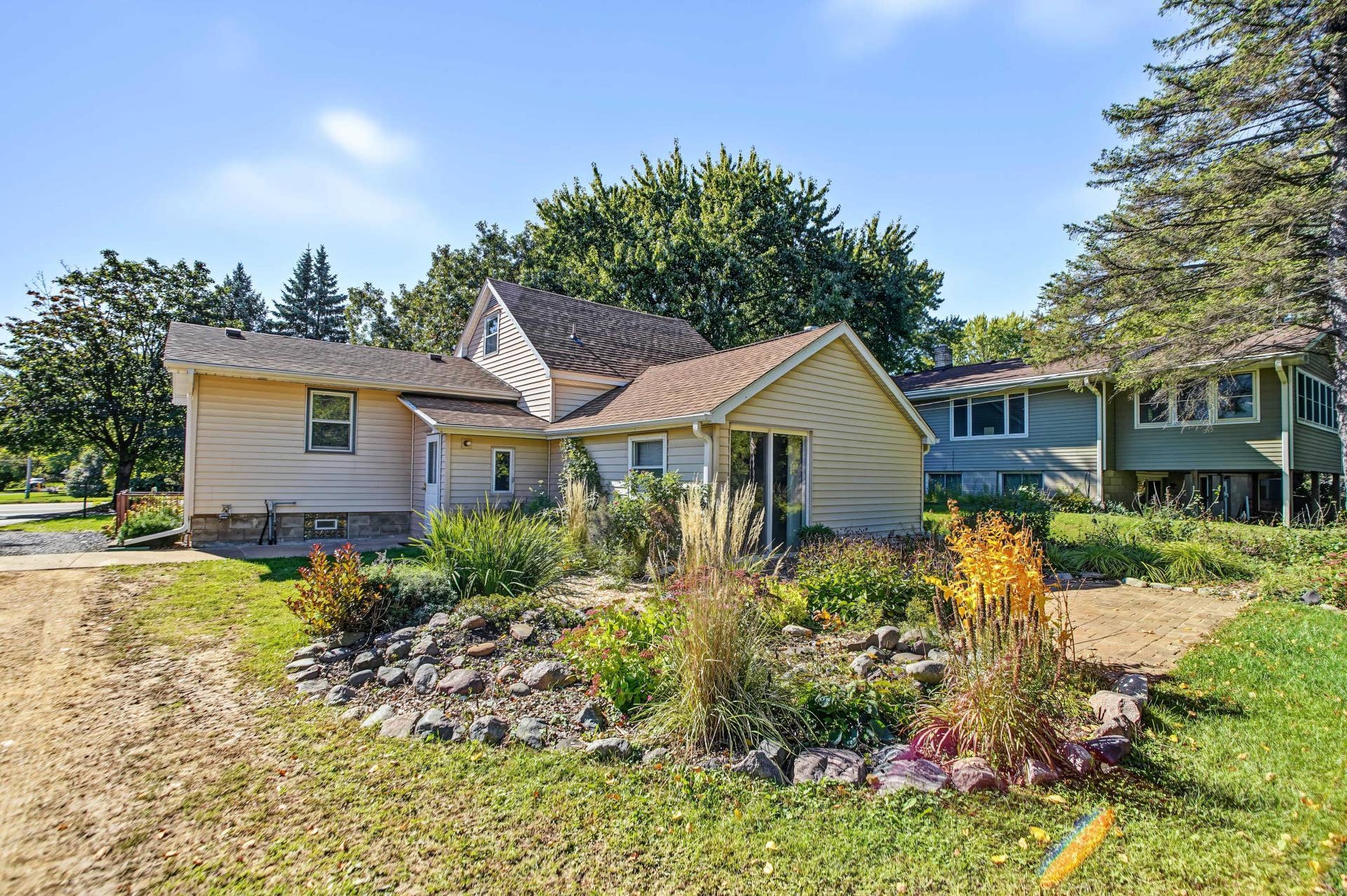 7918 Stillwater Boulevard N, Oakdale, MN 55128 7918 Stillwater Boulevard N, Oakdale, MN 55128