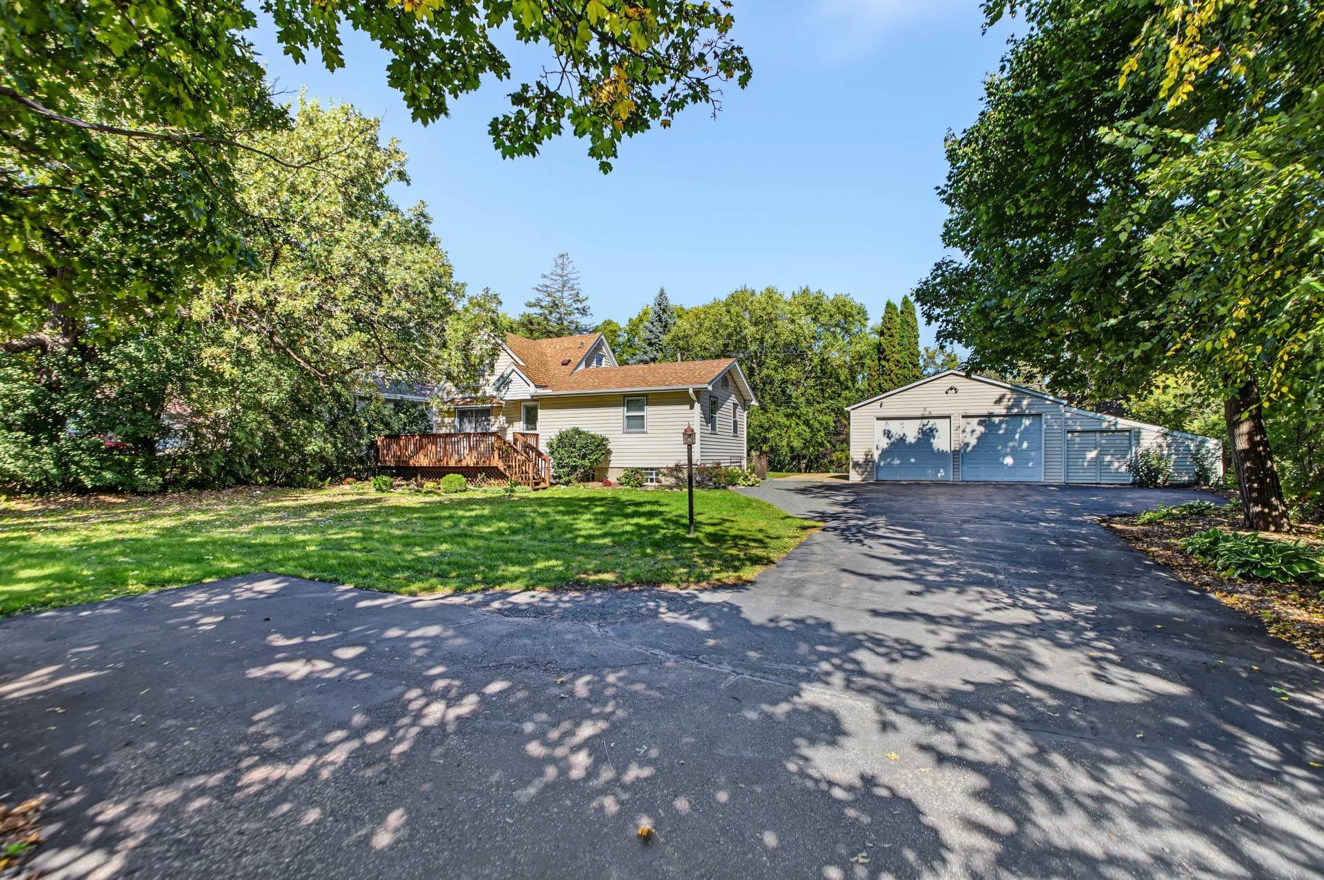 7918 Stillwater Boulevard N, Oakdale, MN 55128 7918 Stillwater Boulevard N, Oakdale, MN 55128