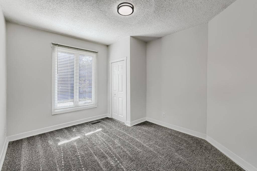2631 Girard Avenue N, 36, Minneapolis, MN 55411 2631 Girard Avenue N, 36, Minneapolis, MN 55411