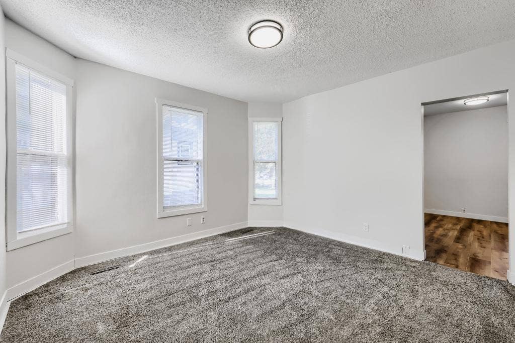 2631 Girard Avenue N, 36, Minneapolis, MN 55411 2631 Girard Avenue N, 36, Minneapolis, MN 55411