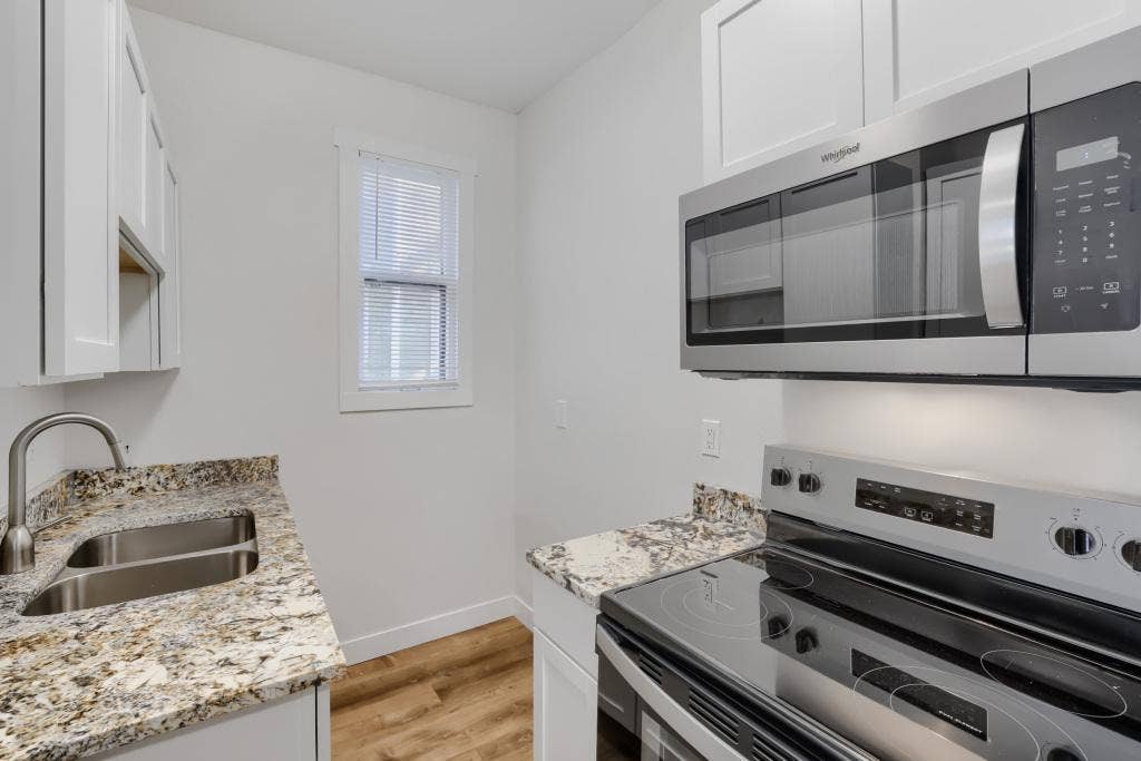 2631 Girard Avenue N, 36, Minneapolis, MN 55411 2631 Girard Avenue N, 36, Minneapolis, MN 55411