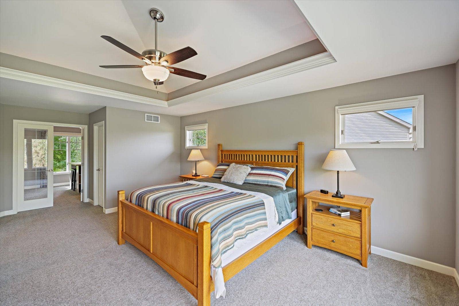 10520 Pinnacle Way, Woodbury, MN 55129 10520 Pinnacle Way, Woodbury, MN 55129