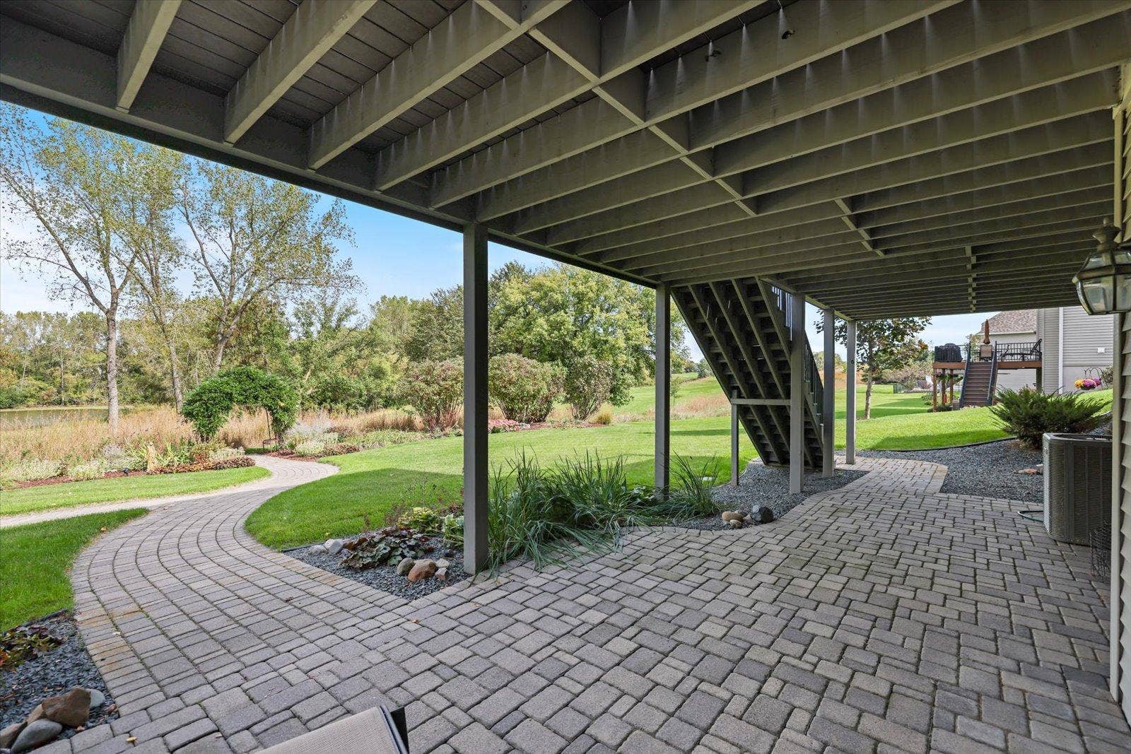 10520 Pinnacle Way, Woodbury, MN 55129 Paver patio, no space untouched