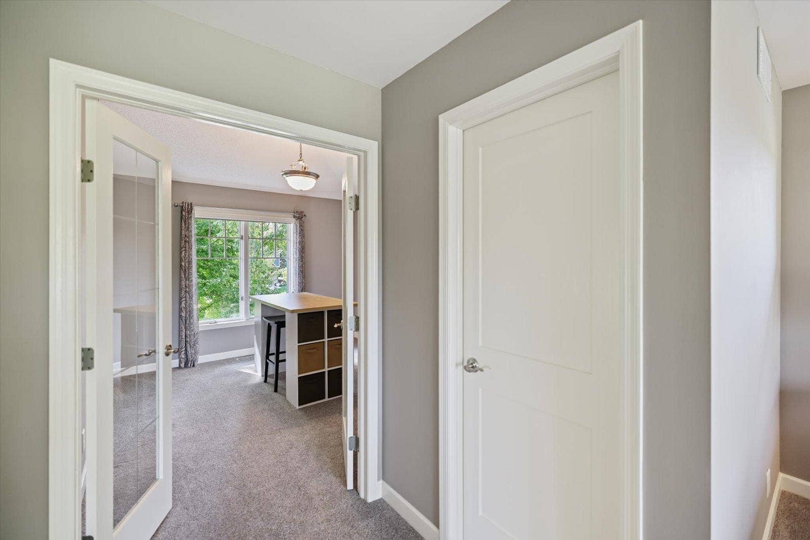 10520 Pinnacle Way, Woodbury, MN 55129 2nd walk in closet and access to bonus room