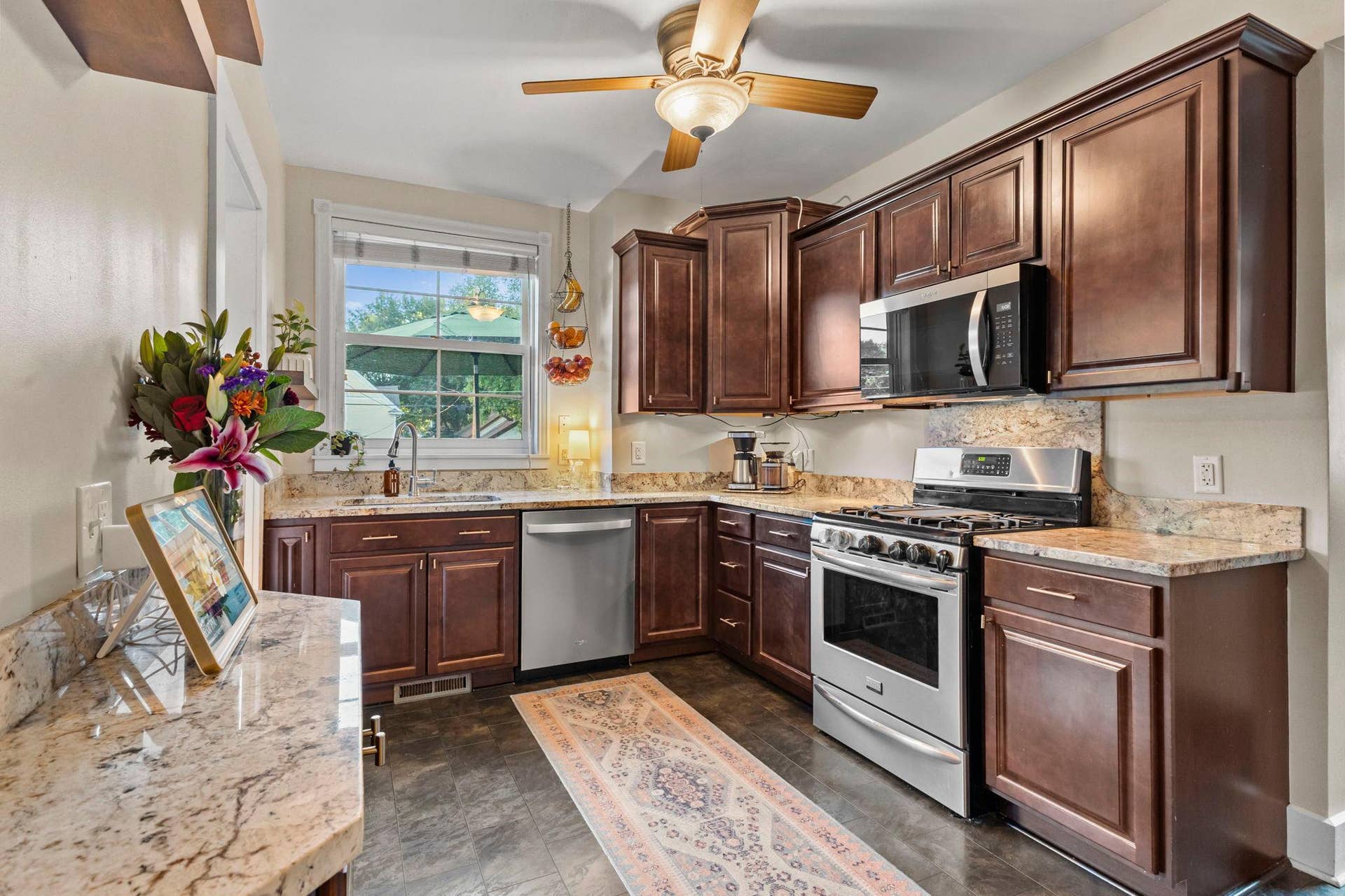 870 Randolph Avenue, 103, Saint Paul, MN 55102 Kitchen with Cherry cabinets and Granite counters