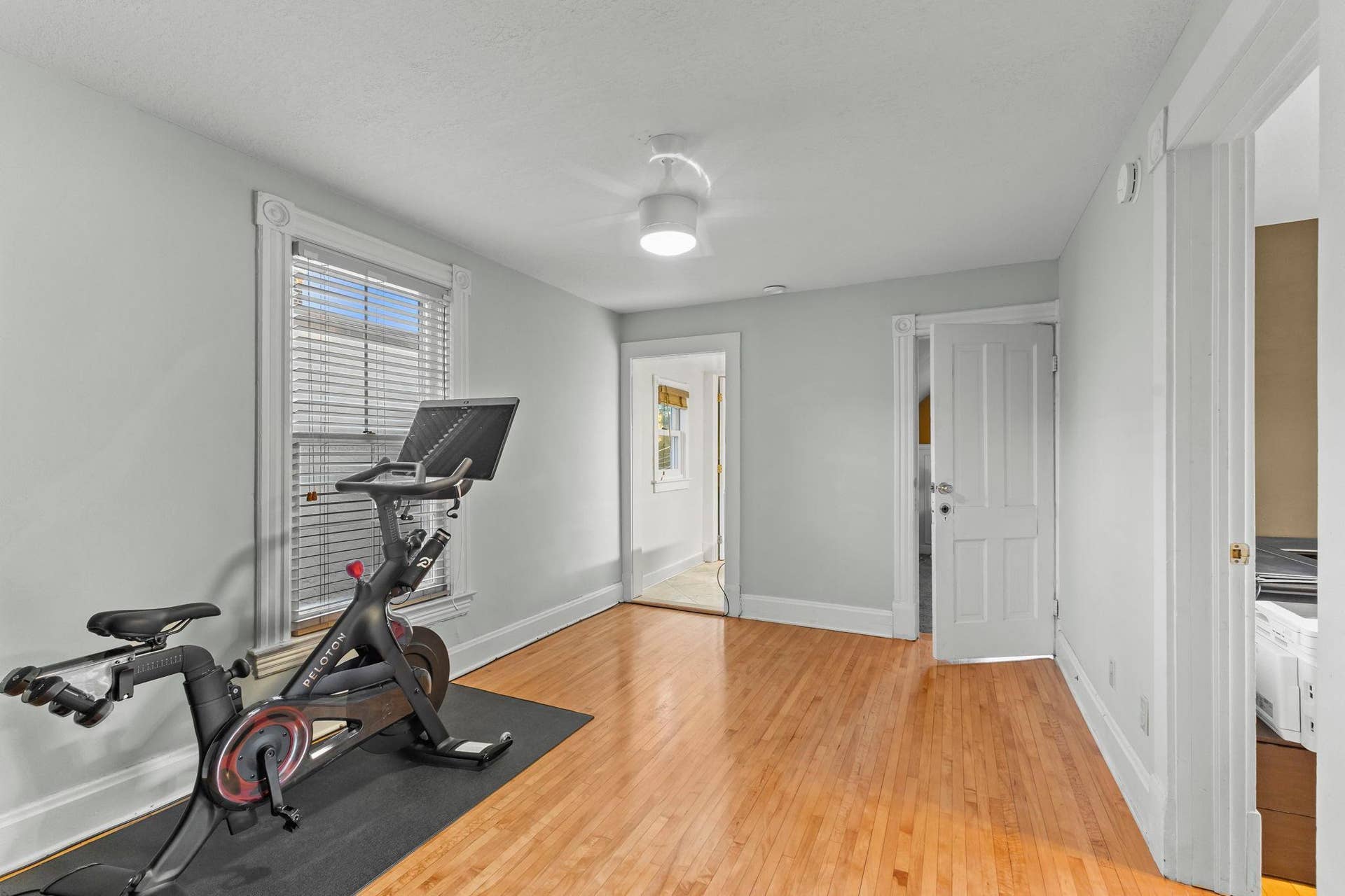 870 Randolph Avenue, 103, Saint Paul, MN 55102 Upper level 14 x 10 Den area currently used as workout room