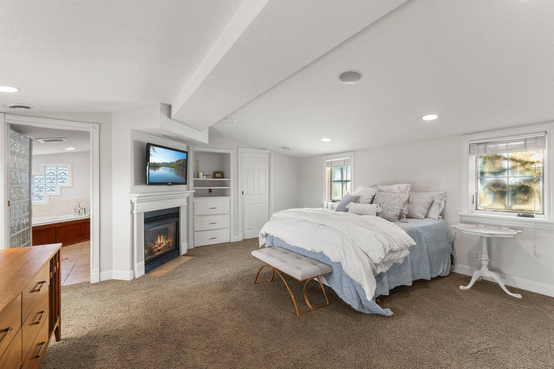 870 Randolph Avenue, 103, Saint Paul, MN 55102 Primary suite with see through fireplace