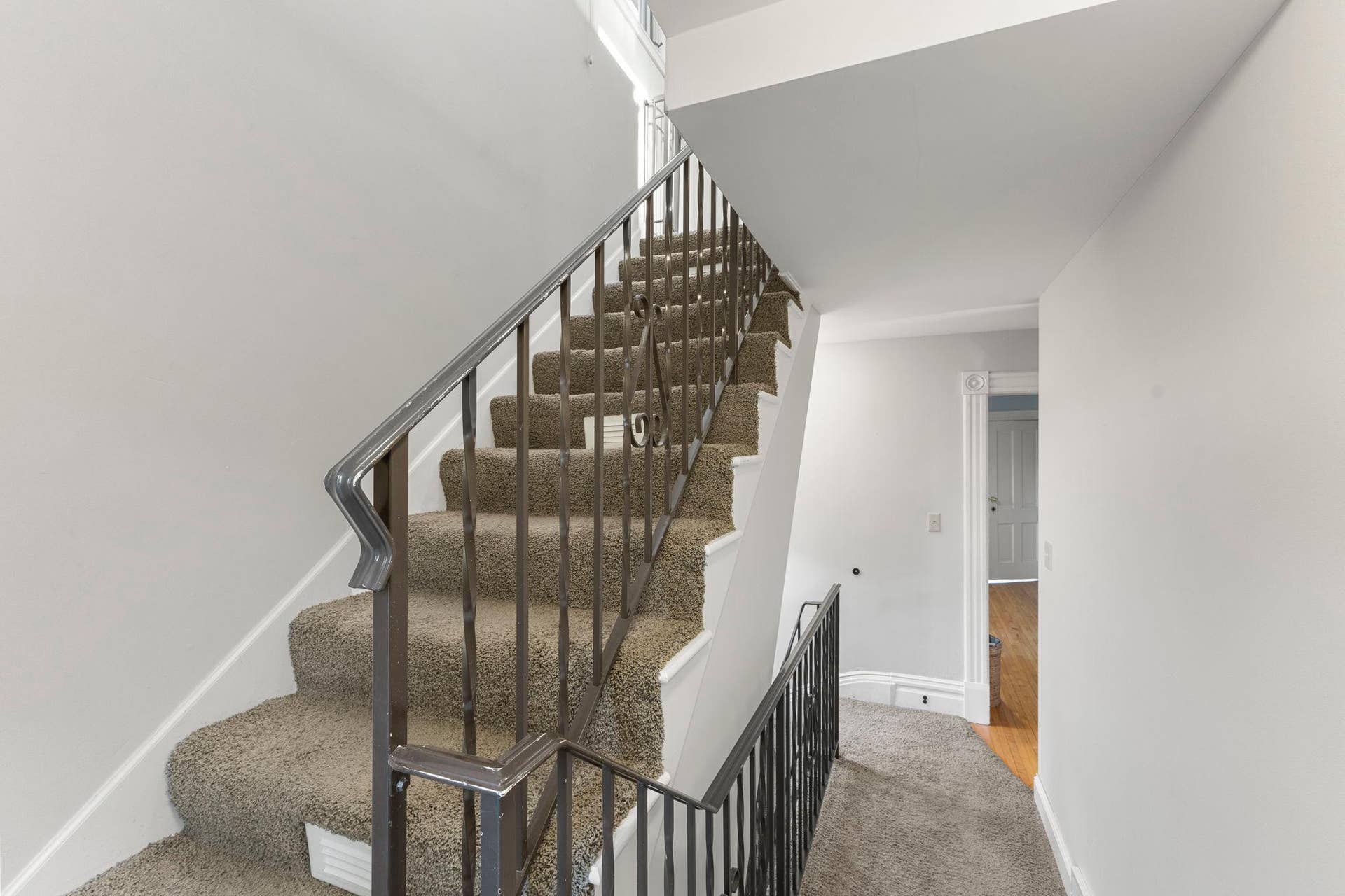 870 Randolph Avenue, 103, Saint Paul, MN 55102 Stairway leading to third level primary suite