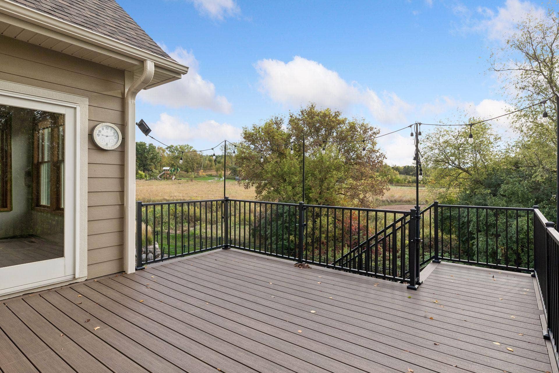 1711 Deephaven Drive, Woodbury, MN 55129 1711 Deephaven Drive, Woodbury, MN 55129