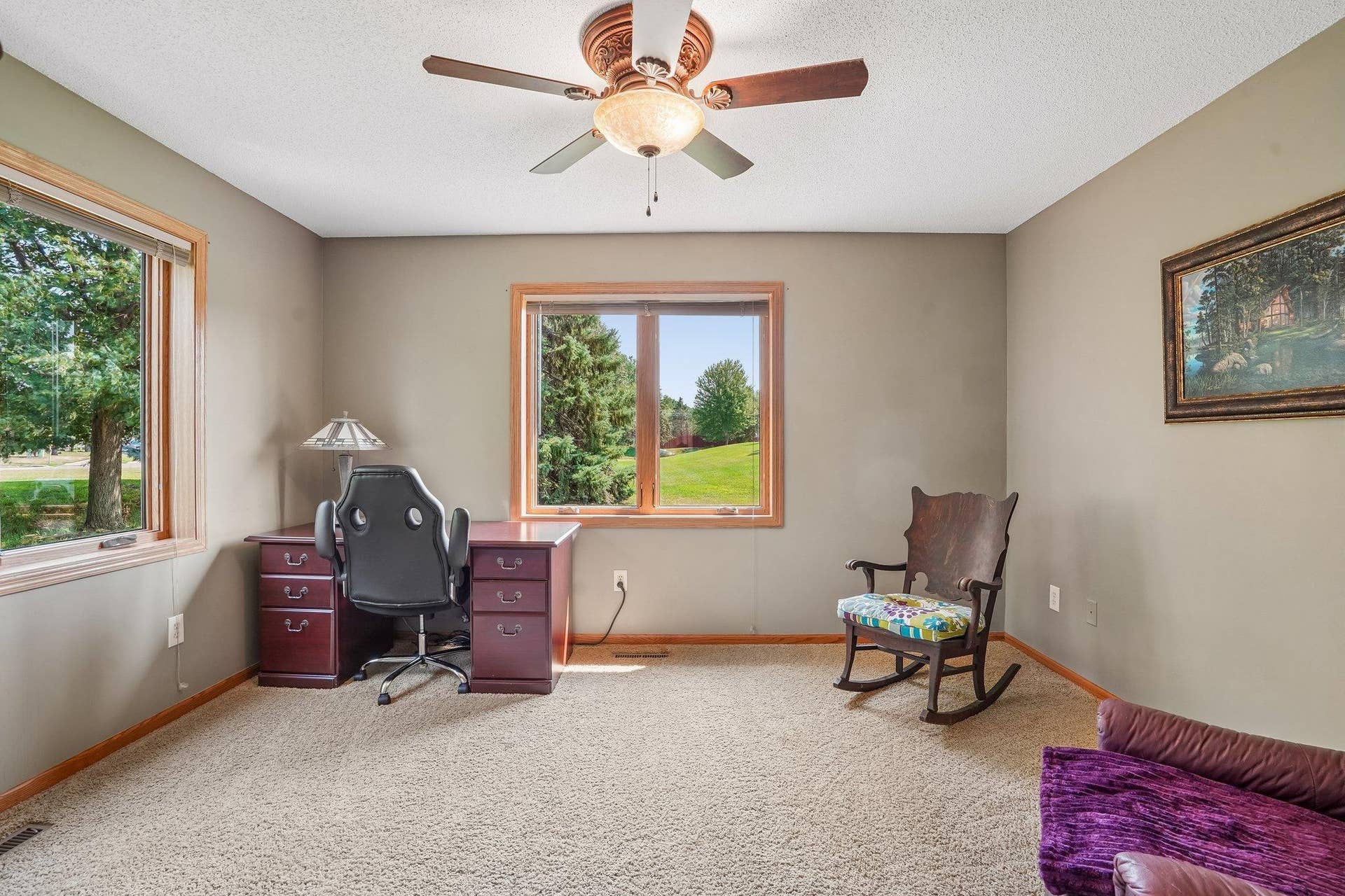 27-web-or-mls-Windsor Ln N-S0408-027.jpg