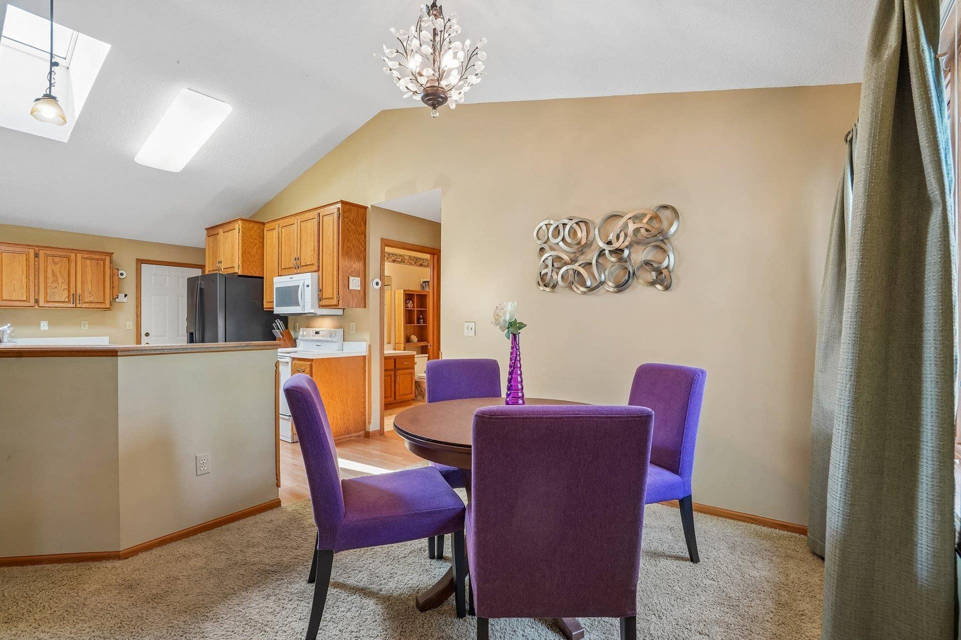 17-web-or-mls-Windsor Ln N-S0408-017.jpg