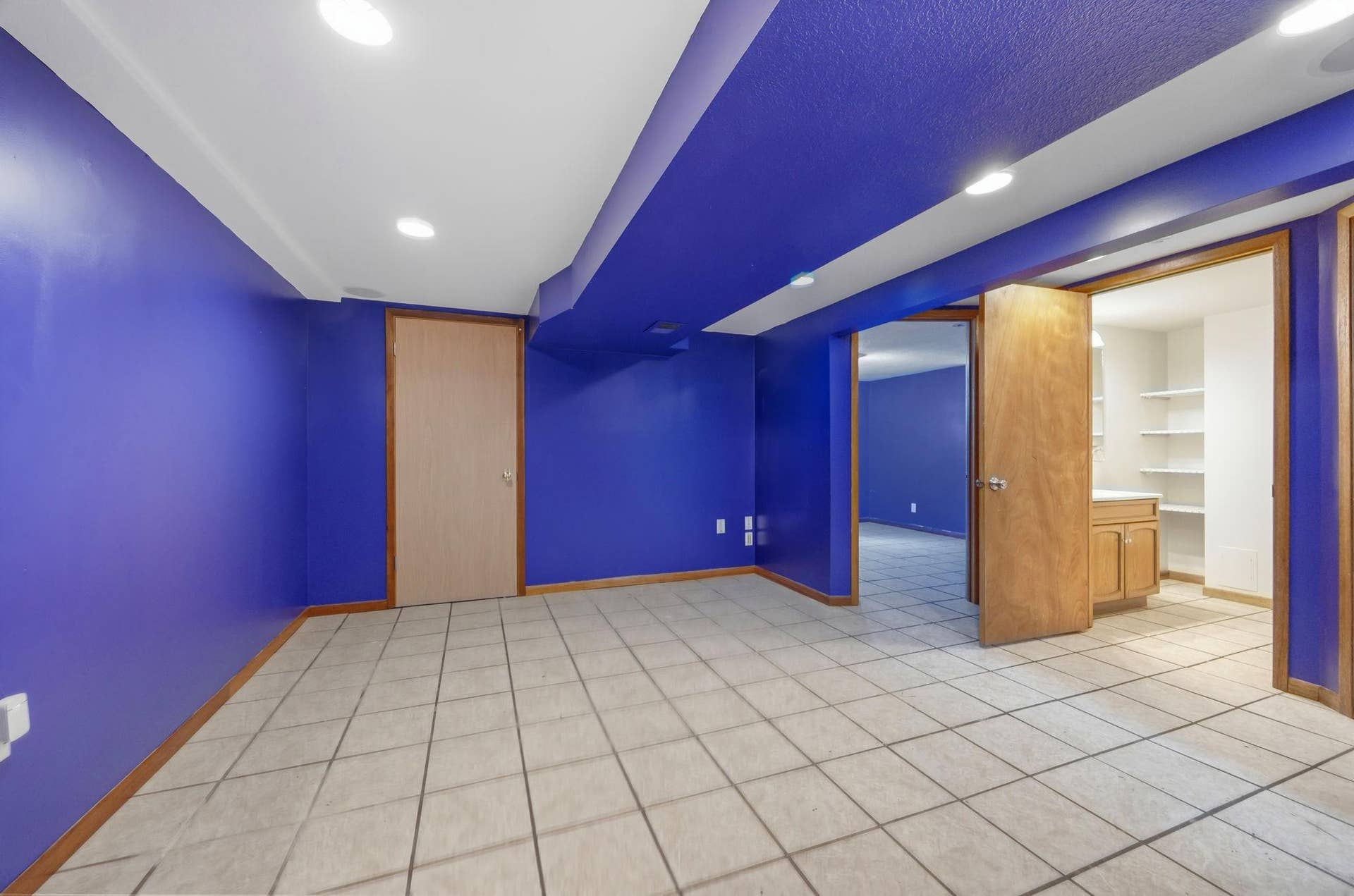 1211 Lealand Road E, Maplewood, MN 55109 16-web-or-mls-108.jpg