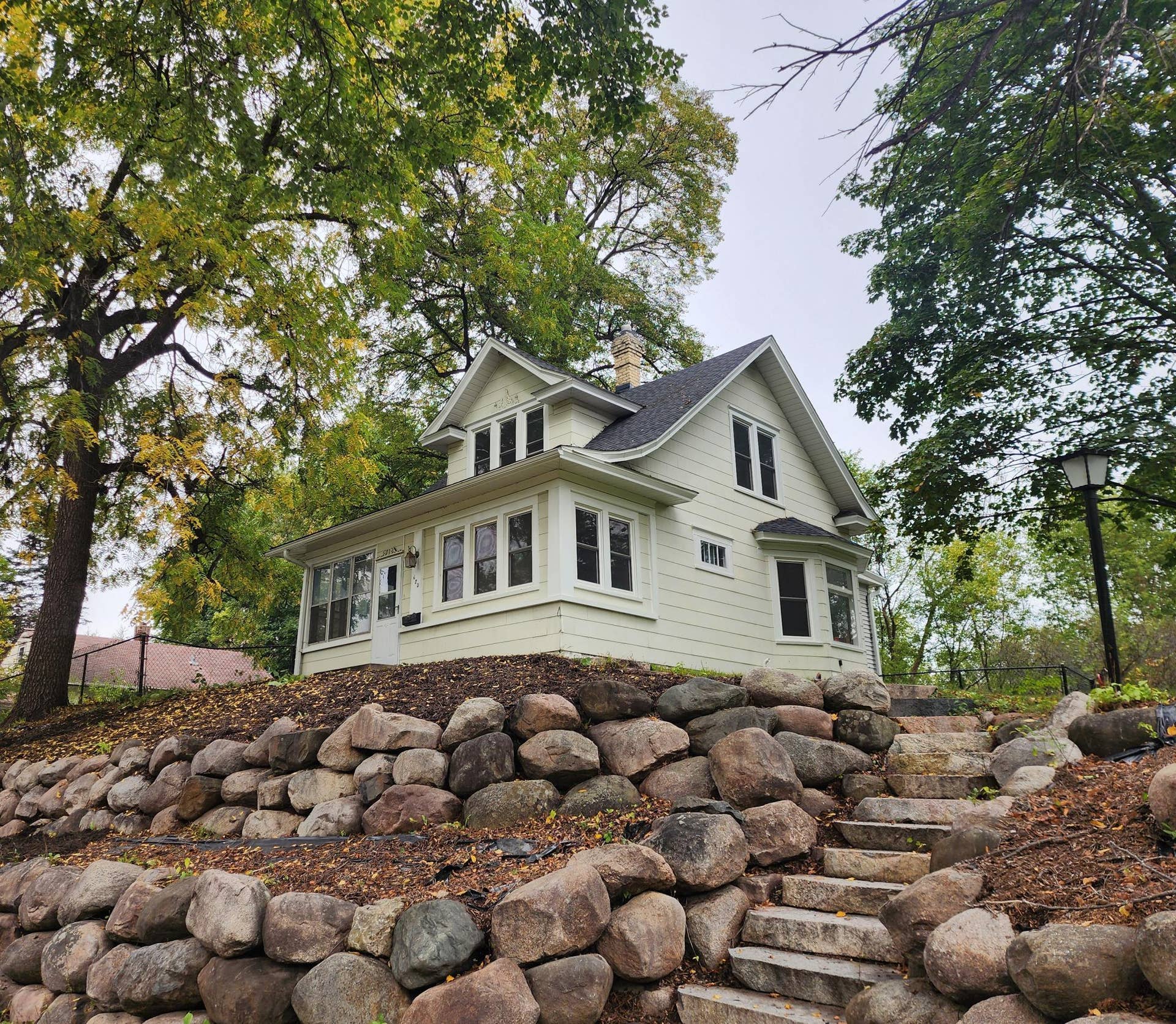 623 Iowa Avenue E, 98, Saint Paul, MN 55130 Welcome to this charming home!