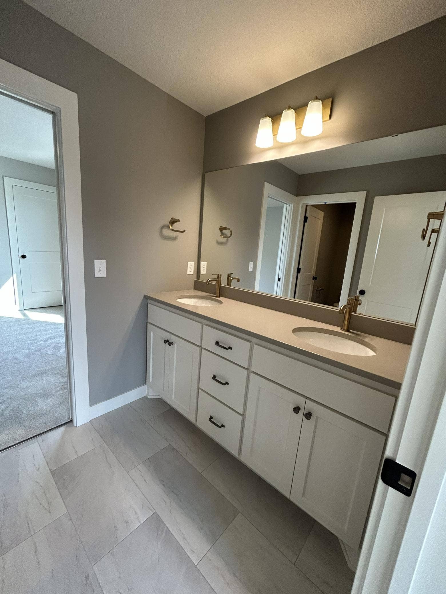 4225 Arbor Bay, Woodbury, MN 55129 4225 Arbor Bay, Woodbury, MN 55129