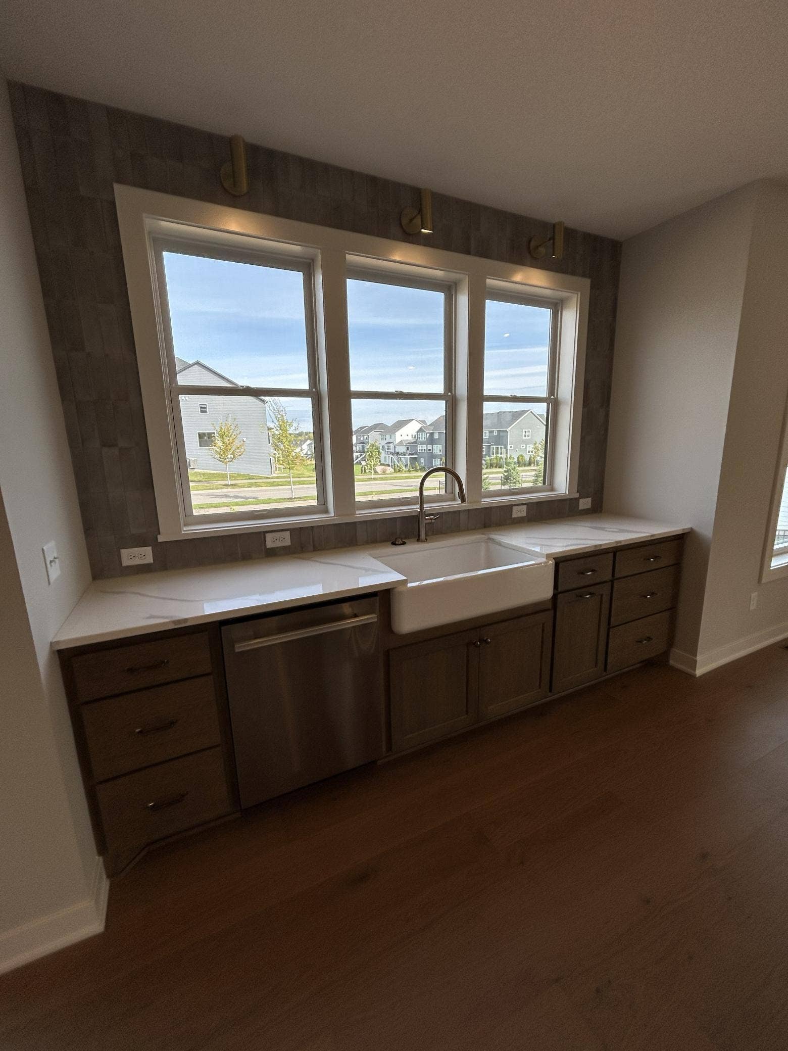 4225 Arbor Bay, Woodbury, MN 55129 4225 Arbor Bay, Woodbury, MN 55129