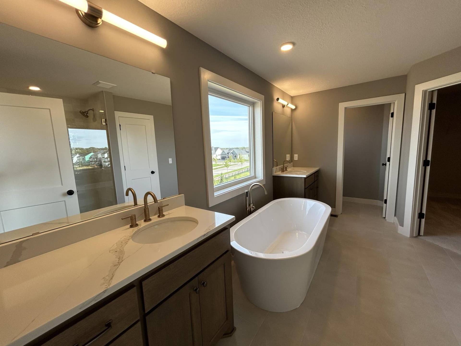 4225 Arbor Bay, Woodbury, MN 55129 4225 Arbor Bay, Woodbury, MN 55129