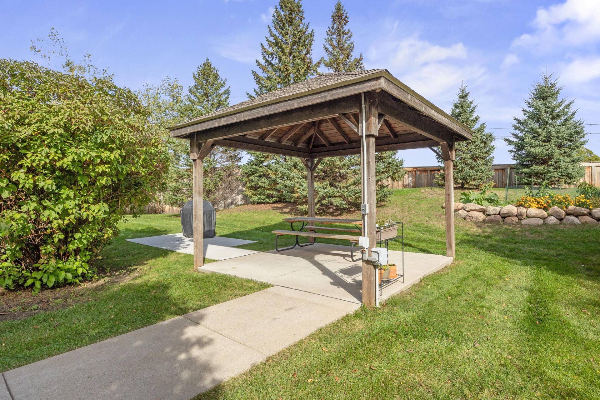 2530 E 34th Street, #106, 16, Minneapolis, MN 55406 2530 E 34th Street, #106, 16, Minneapolis, MN 55406
