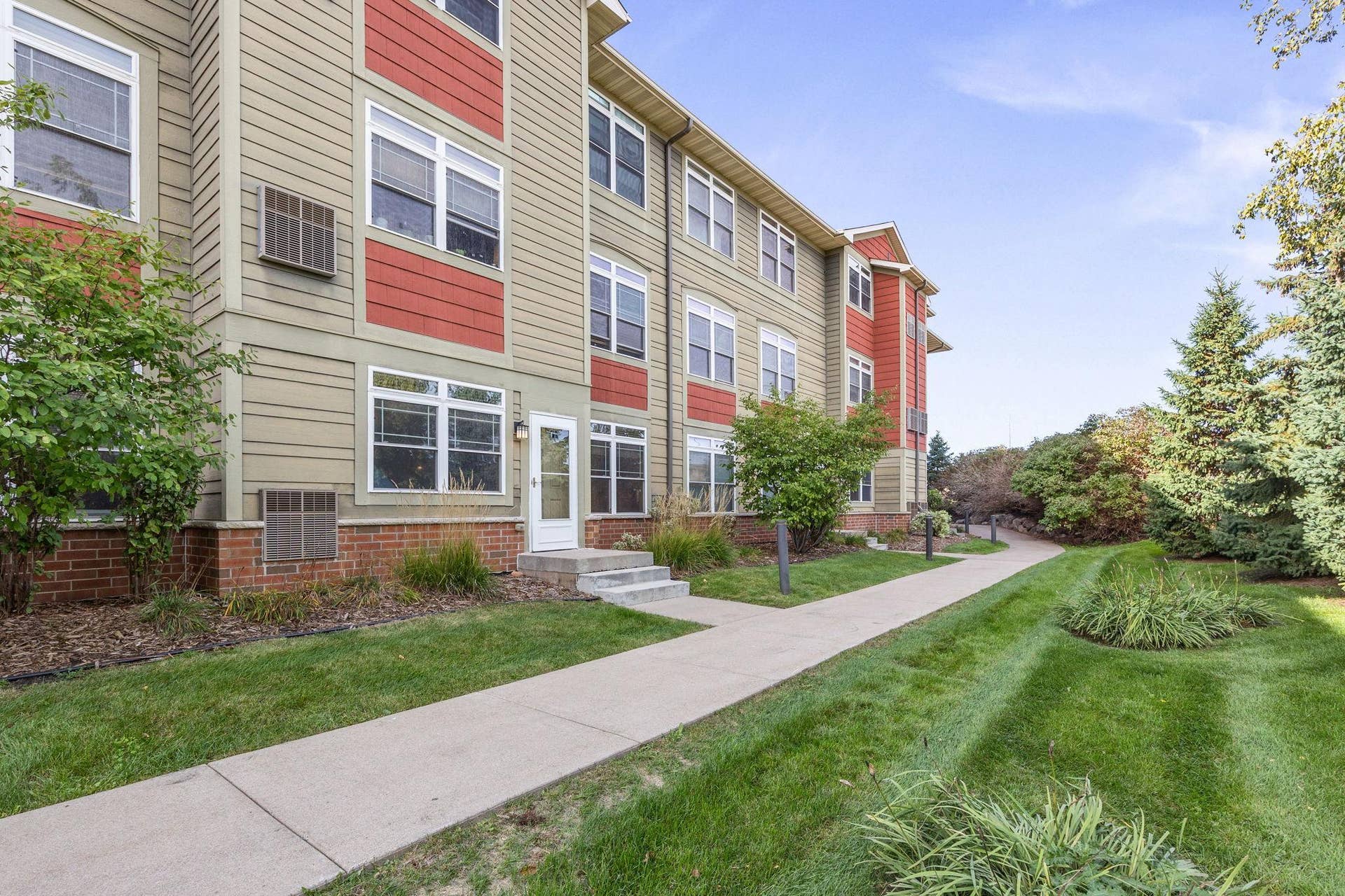 2530 E 34th Street, #106, 16, Minneapolis, MN 55406 2530 E 34th Street, #106, 16, Minneapolis, MN 55406