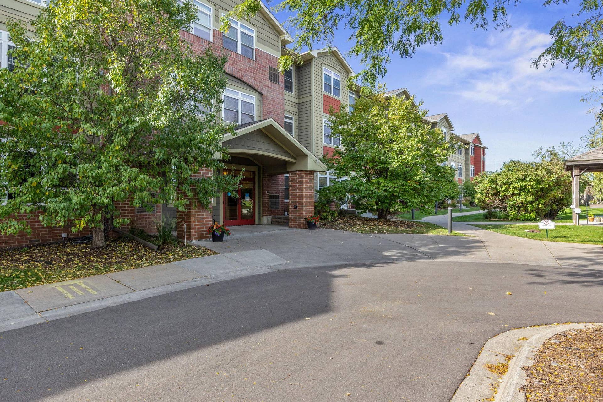 2530 E 34th Street, #106, 16, Minneapolis, MN 55406 2530 E 34th Street, #106, 16, Minneapolis, MN 55406