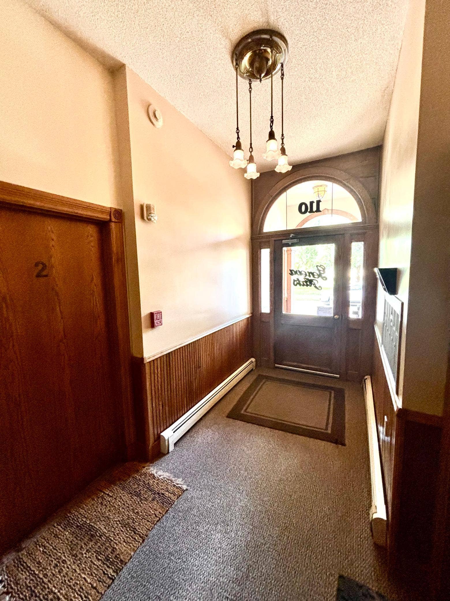 110 Saint Albans Street N, #3, 101, Saint Paul, MN 55104 Front entrance