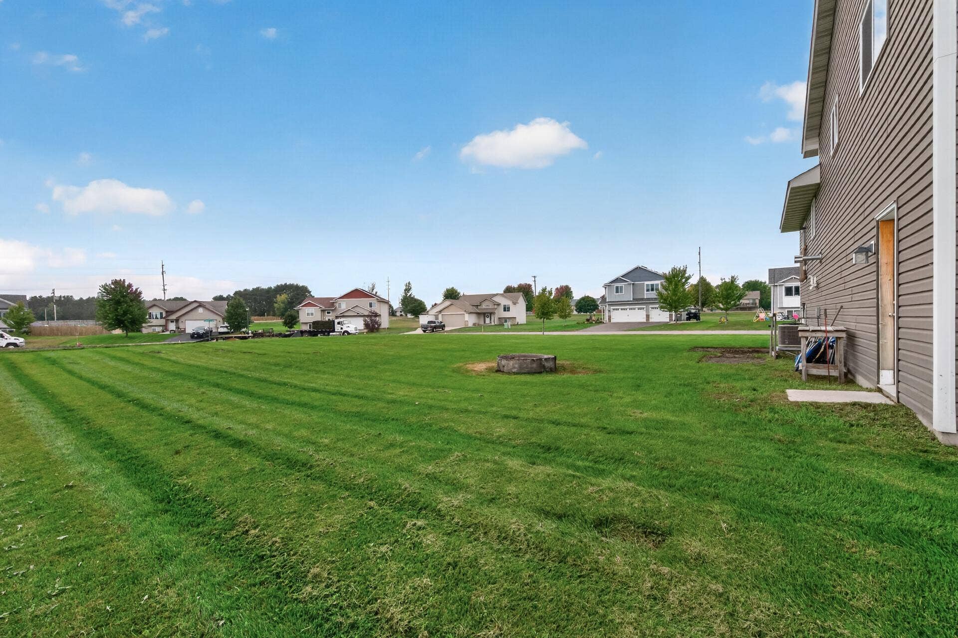 709 Greenwood Street SW, Isanti, MN 55040 709 Greenwood Street SW, Isanti, MN 55040
