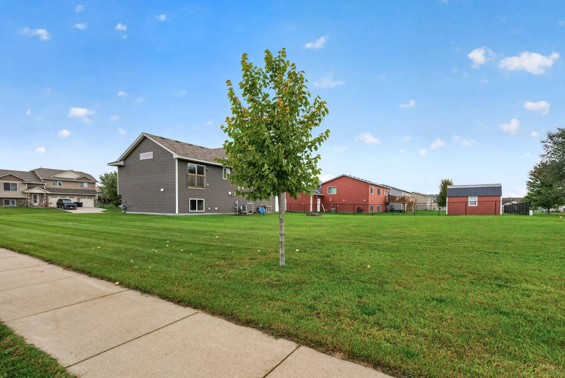 709 Greenwood Street SW, Isanti, MN 55040 709 Greenwood Street SW, Isanti, MN 55040
