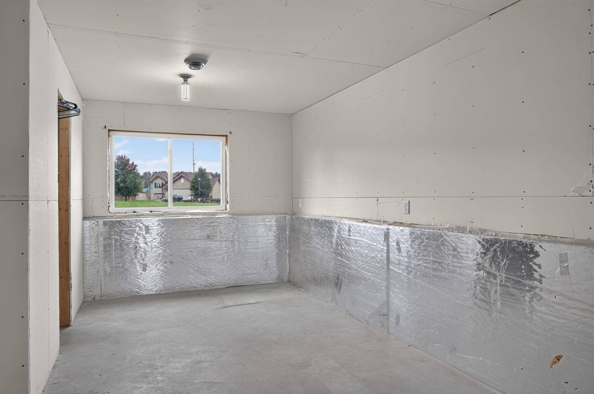 709 Greenwood Street SW, Isanti, MN 55040 709 Greenwood Street SW, Isanti, MN 55040