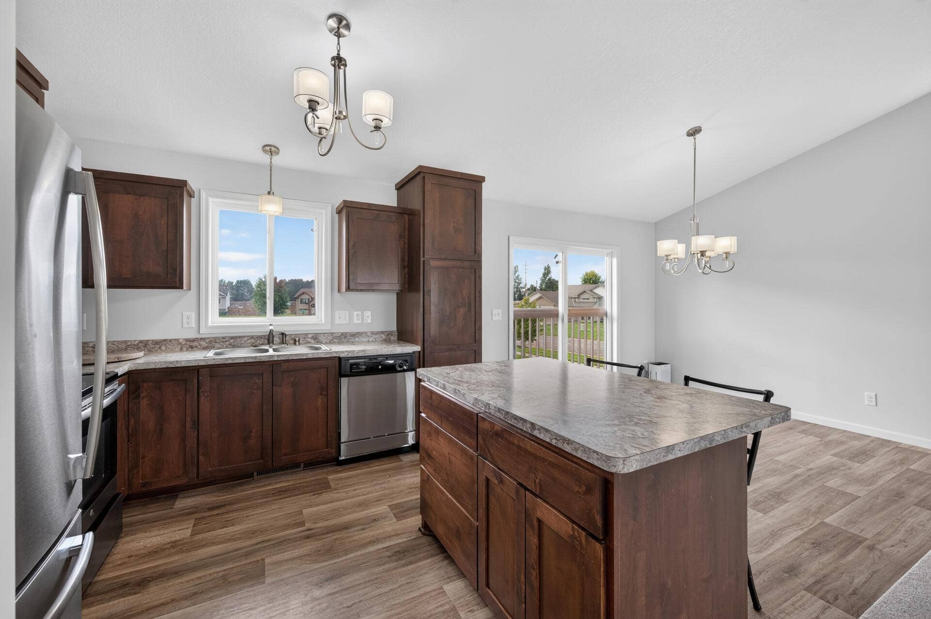 709 Greenwood Street SW, Isanti, MN 55040 709 Greenwood Street SW, Isanti, MN 55040