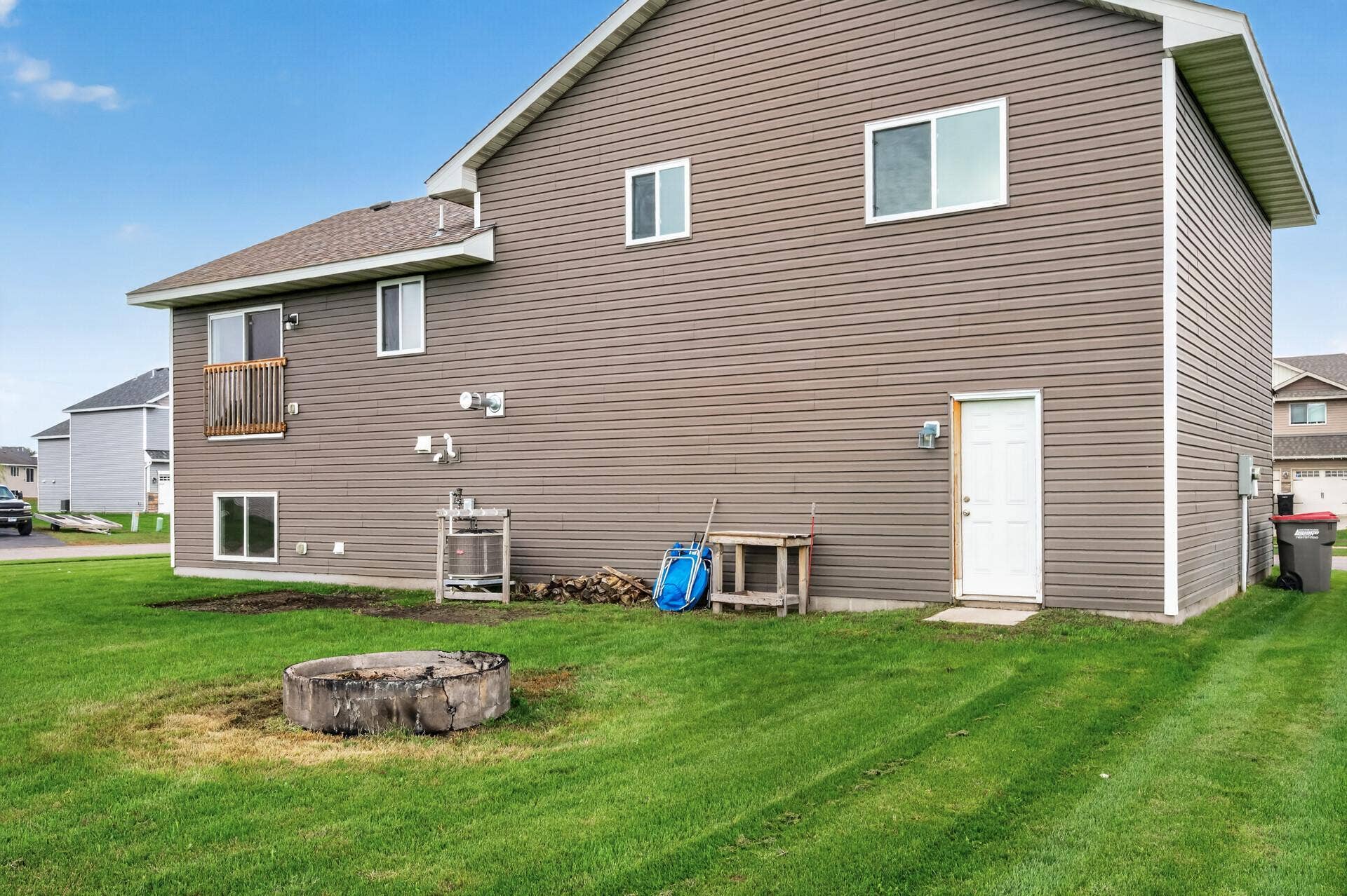 709 Greenwood Street SW, Isanti, MN 55040 709 Greenwood Street SW, Isanti, MN 55040