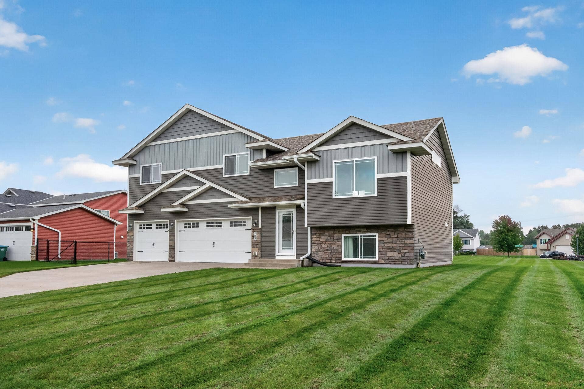 709 Greenwood Street SW, Isanti, MN 55040 709 Greenwood Street SW, Isanti, MN 55040