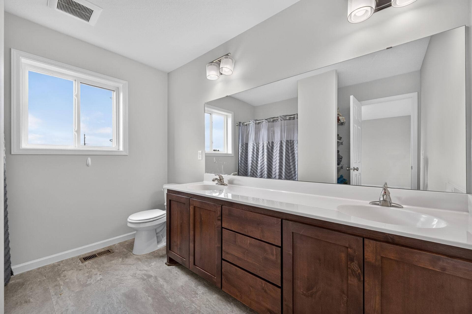 709 Greenwood Street SW, Isanti, MN 55040 709 Greenwood Street SW, Isanti, MN 55040