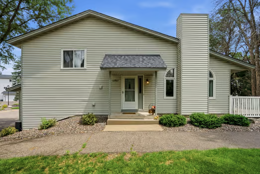12861 82nd Place N, Maple Grove, MN 55369 Entrance
