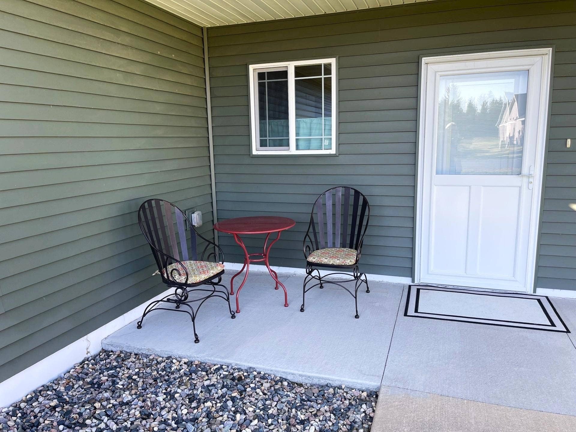 2008 Whiting Road NW, #8, Bemidji, MN 56601 Front Porch.jpg