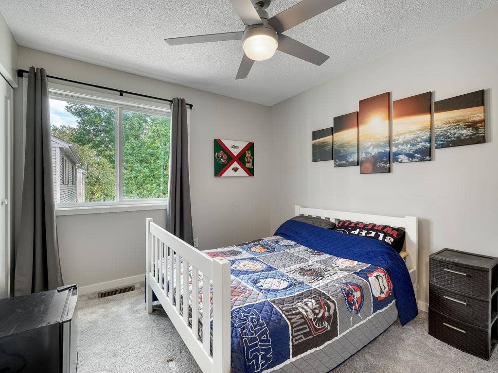 7040 Quantrelle Avenue NE, Otsego, MN 55330 7040 Quantrelle Avenue NE, Otsego, MN 55330
