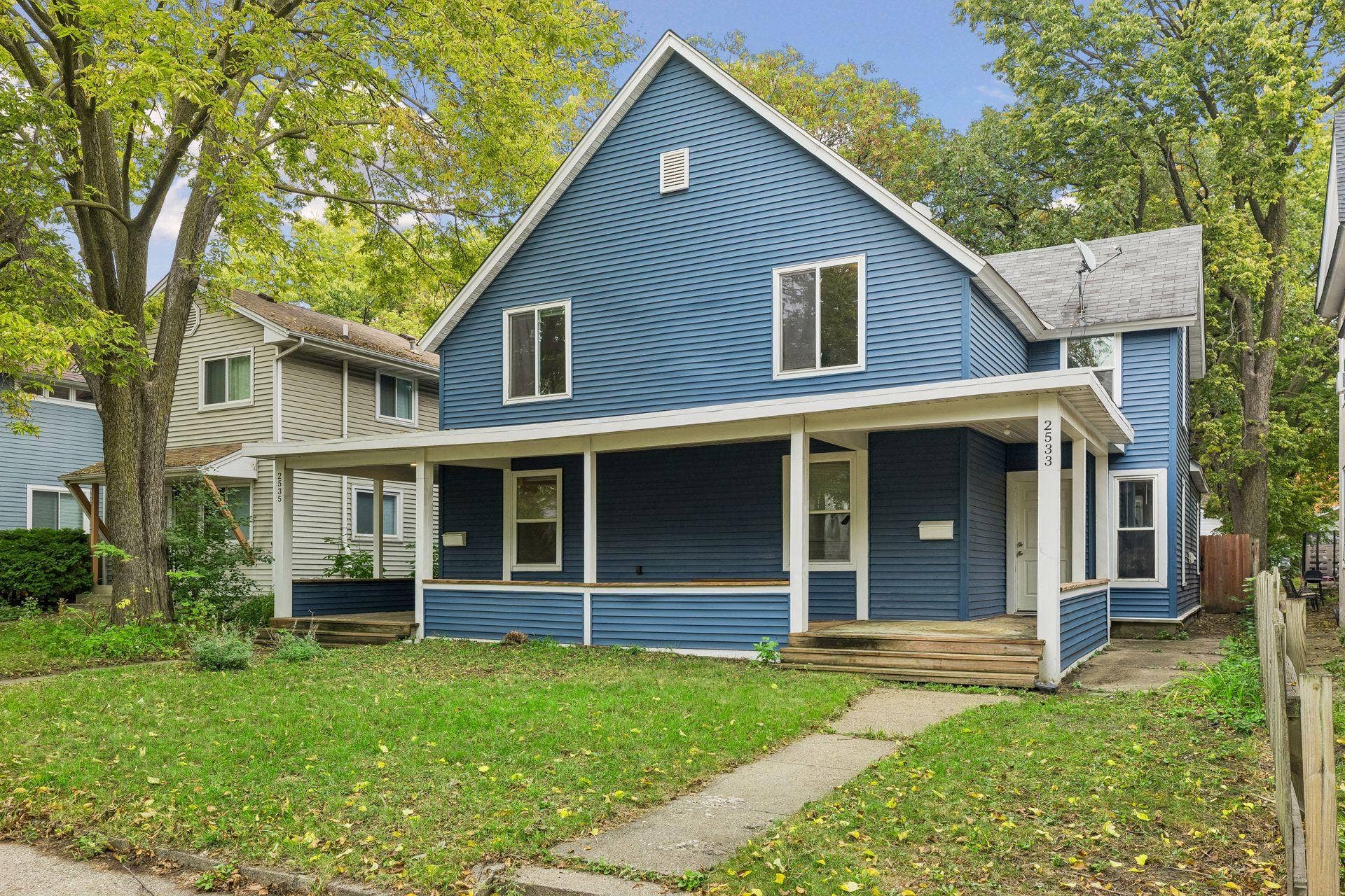 2533 Polk Street NE, 2, Minneapolis, MN 55418 Welcome to 2533 Polk Street Northeast, a fantastic twinhome investment opportunity in desirable Northeast Minneapolis!