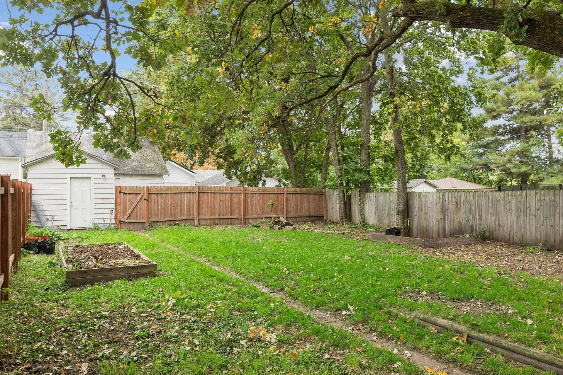 2533 Polk Street NE, 2, Minneapolis, MN 55418 Full, private fenced in yard with access to the garage.